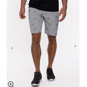 $90 Travis Matthews STRAIGHT SHOT SHORT 9IN size 36
